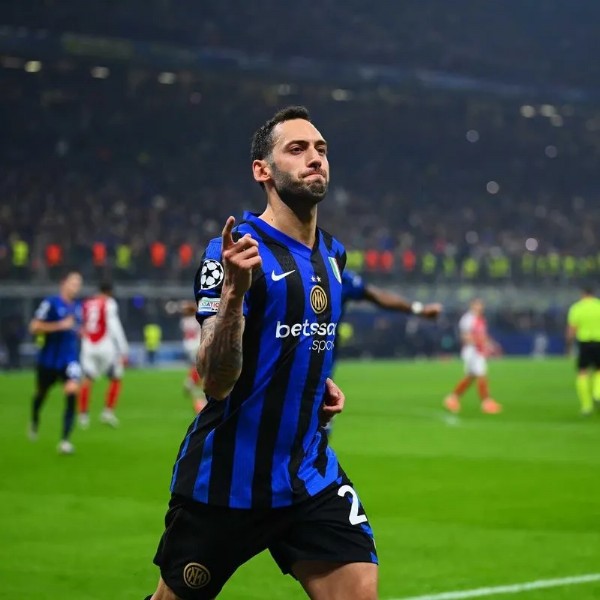Fenerbahçe Hakan Çalhanoğlu için devrede! İşte o görüşme